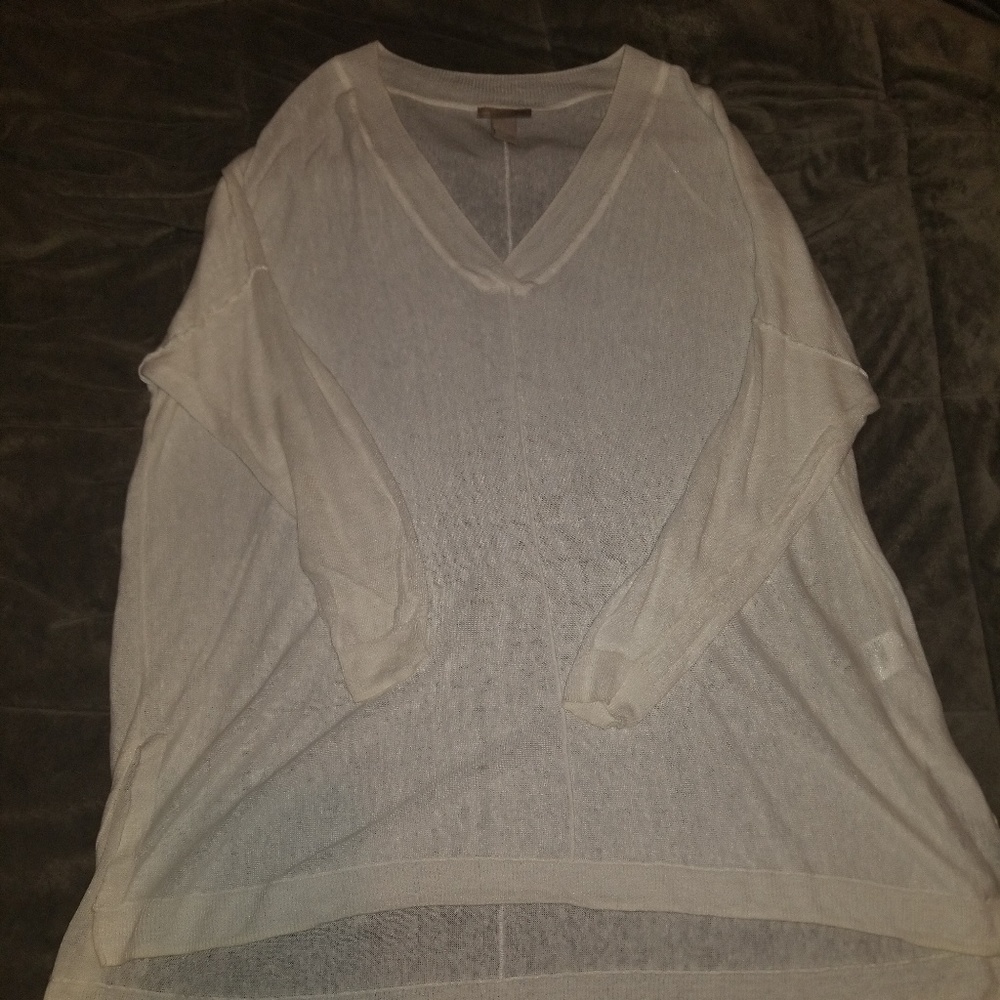 EUC 3/4 length cream sweater